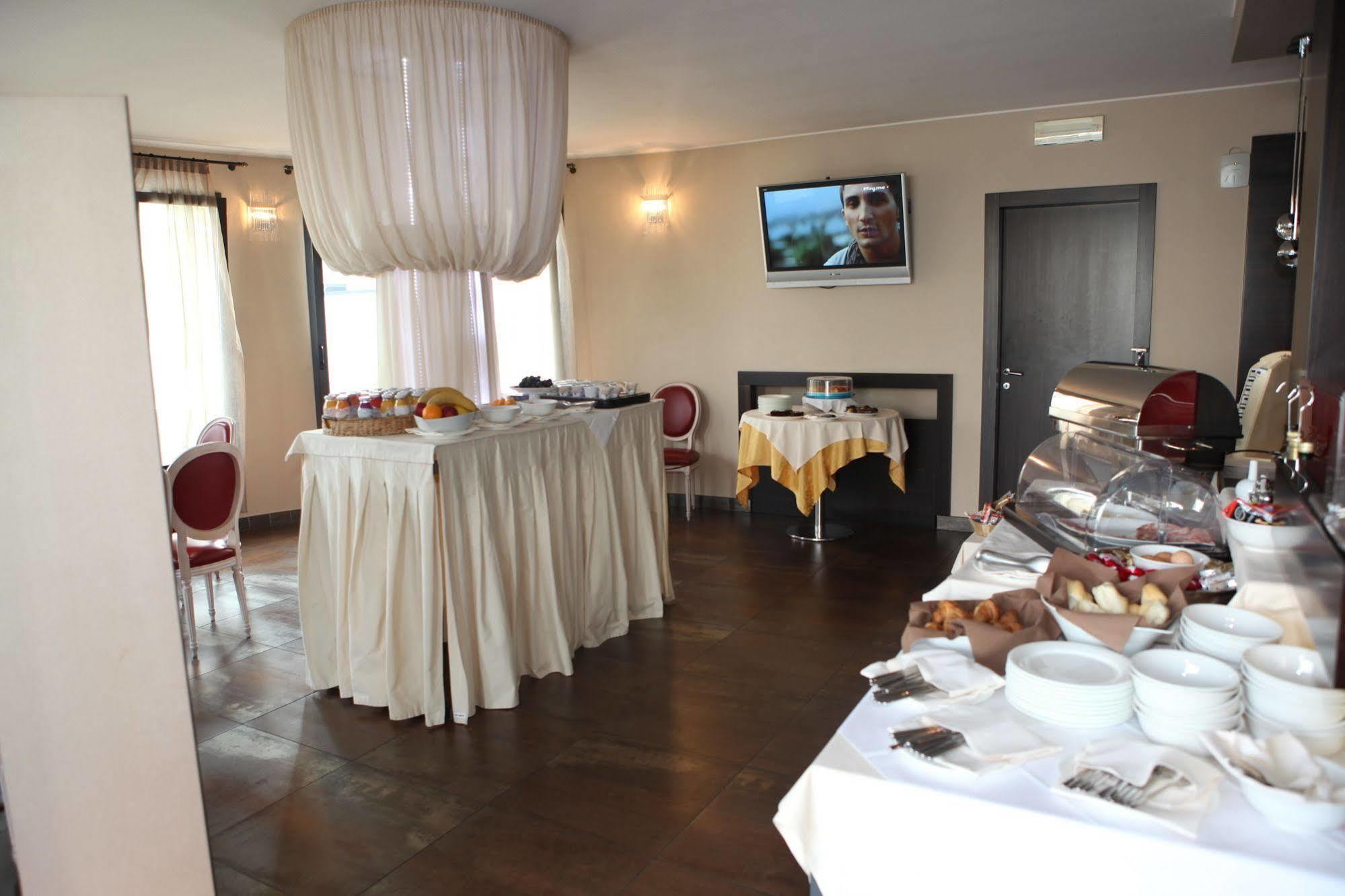 Onemhotel San Paolo (Lombardy) Exterior foto